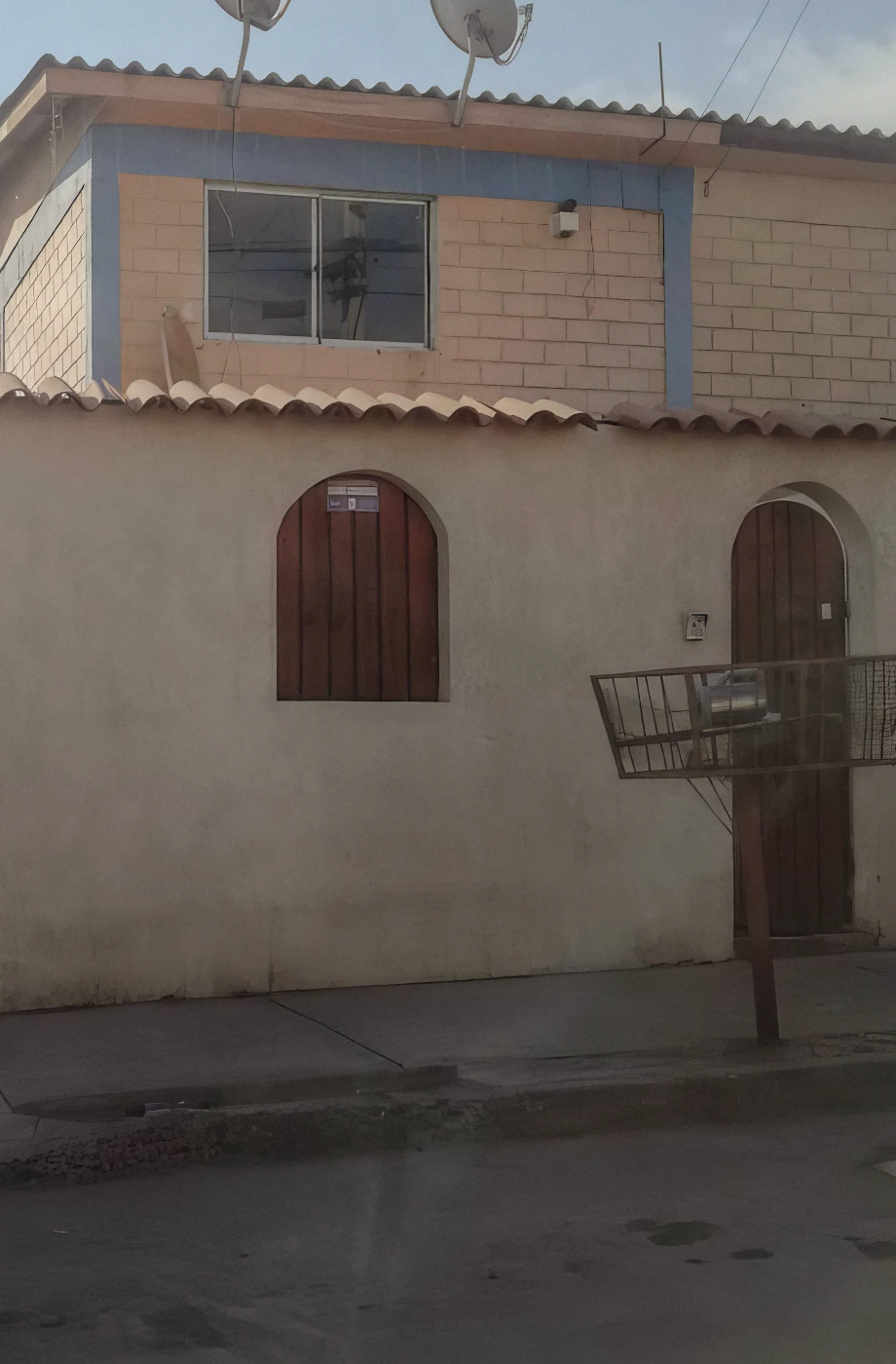 Casa sector tranquilo, 3 habitaciones y 1 baño. Sector El Boro, Alto Hospicio.