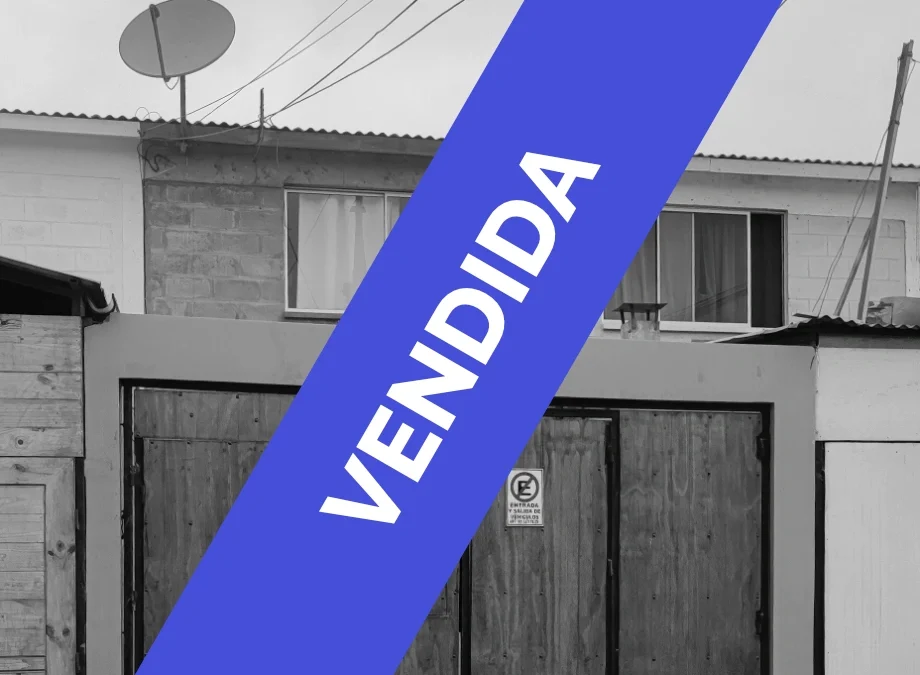 Casa Regularizada Alto Hospicio la Pampa. 2 habitaciones y 1 baño.
