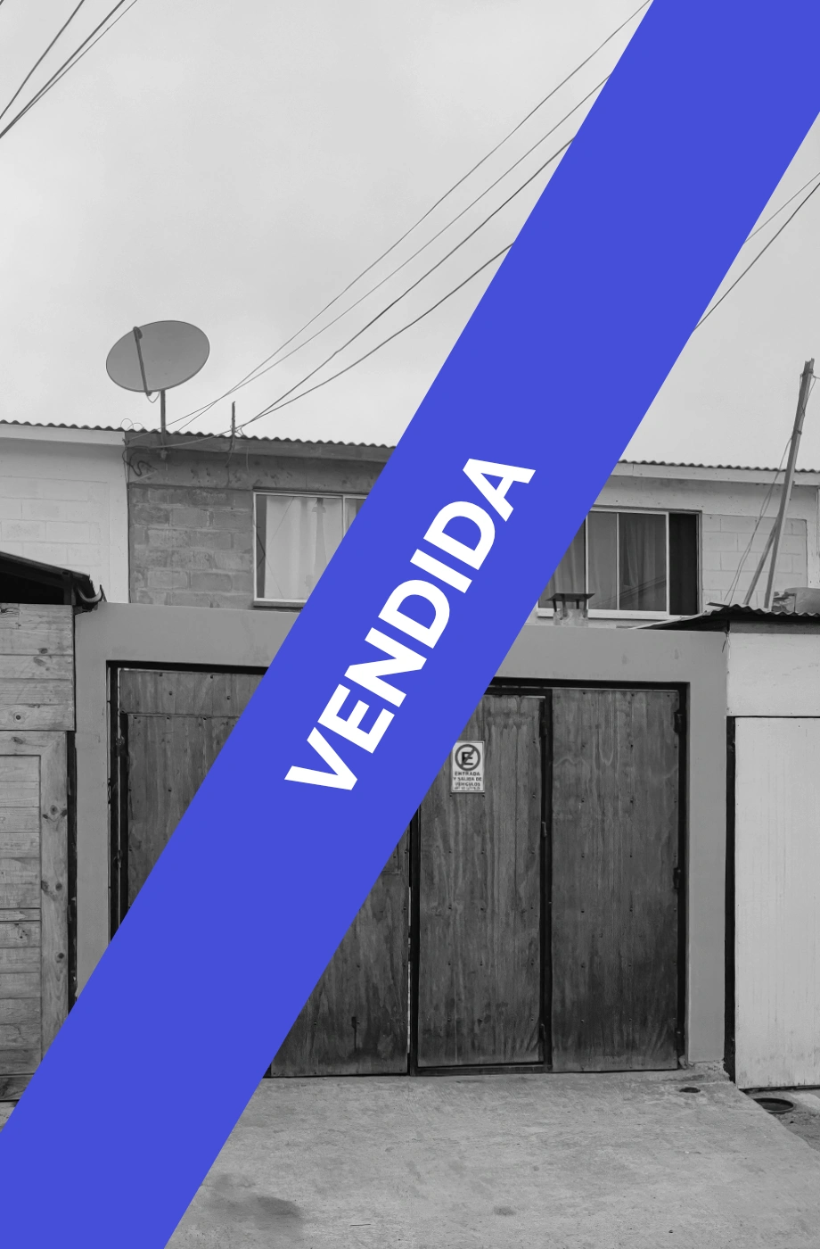 Casa Regularizada Alto Hospicio la Pampa. 2 habitaciones y 1 baño.